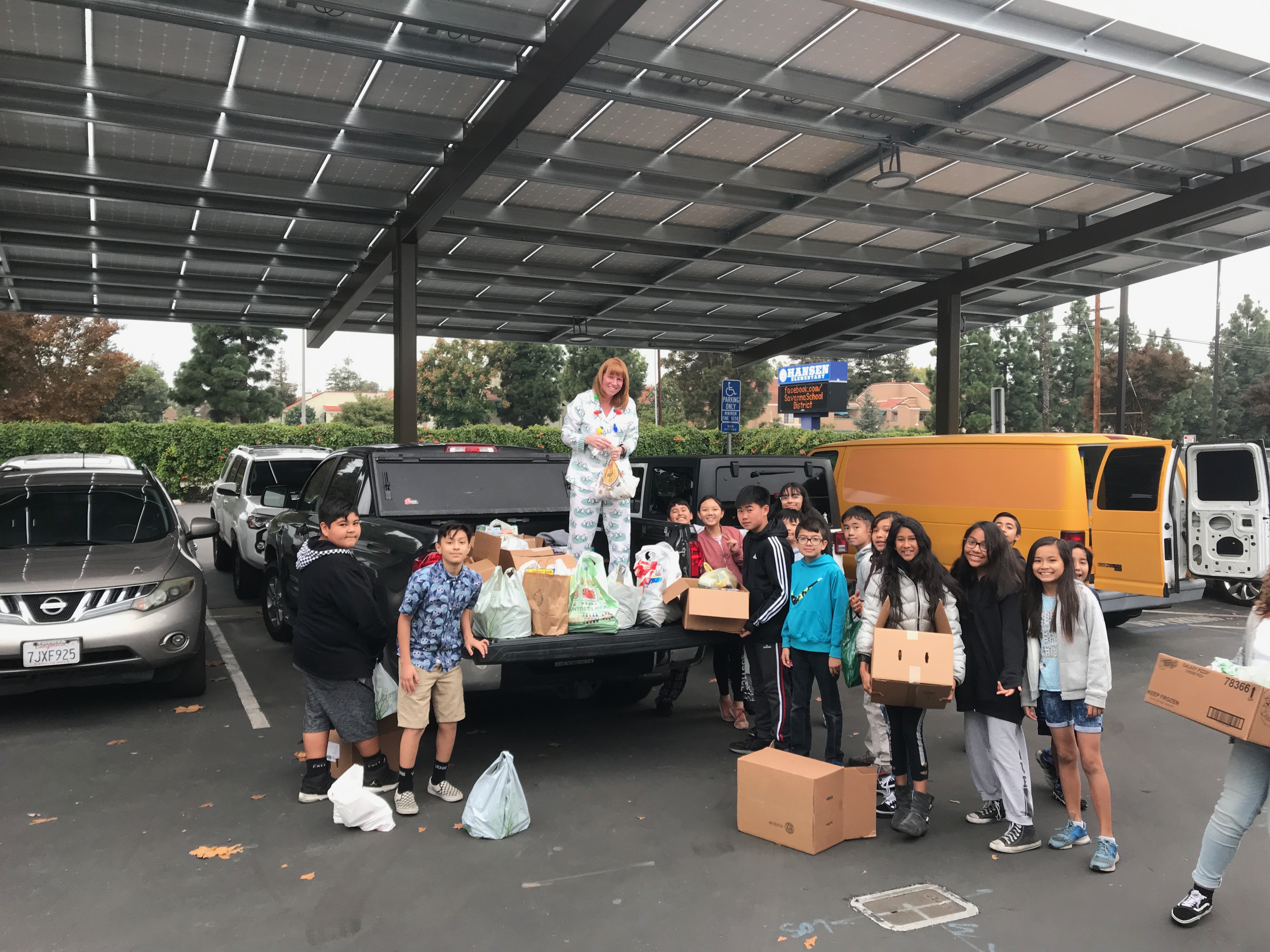 Paint Hansen's Student Council Holds Food Drive Positivity