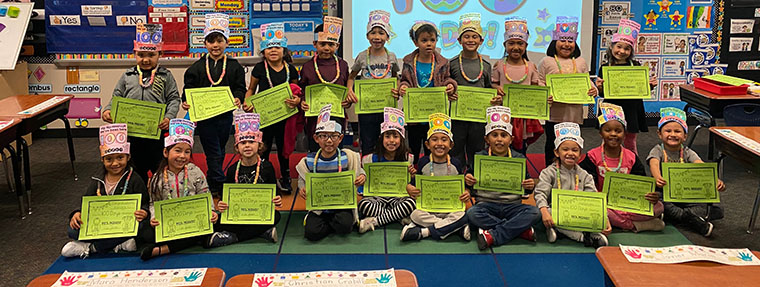 students with hats for 100 days